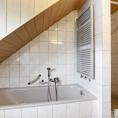 Hildegard Apartment Rappersweier